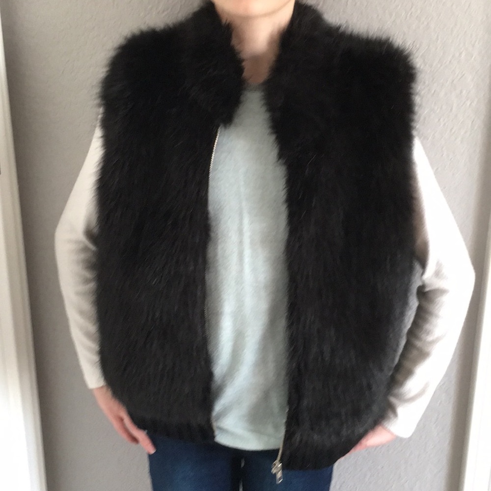 Black faux fur girls vest